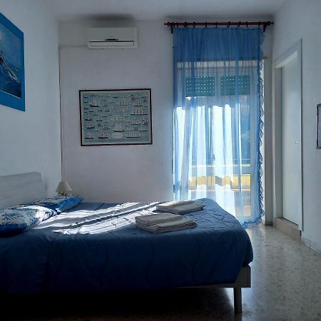 A Casa Di Lidia B&B กาเอตา ภายนอก รูปภาพ