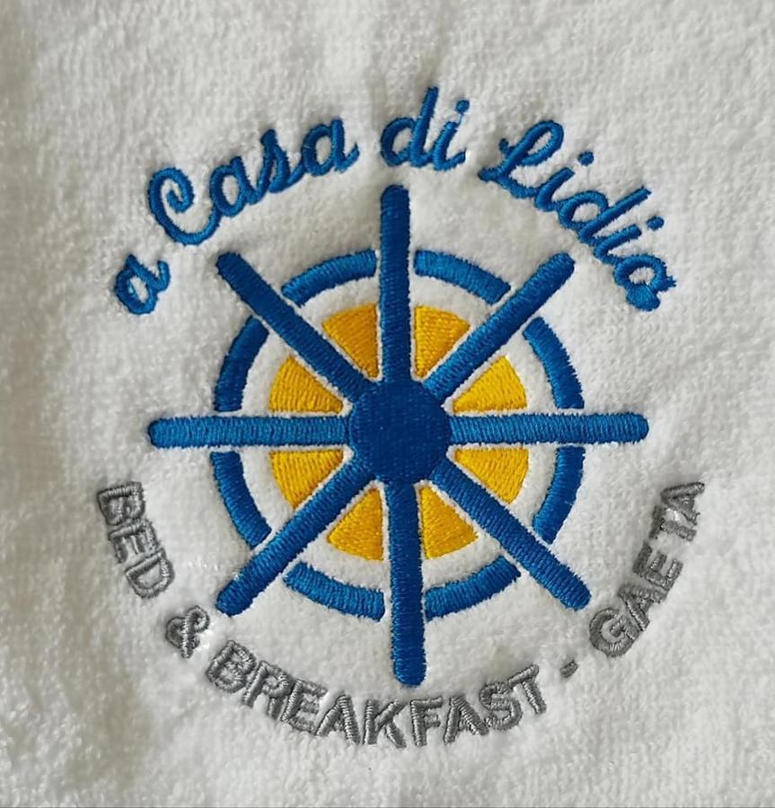 A Casa Di Lidia B&B กาเอตา ภายนอก รูปภาพ