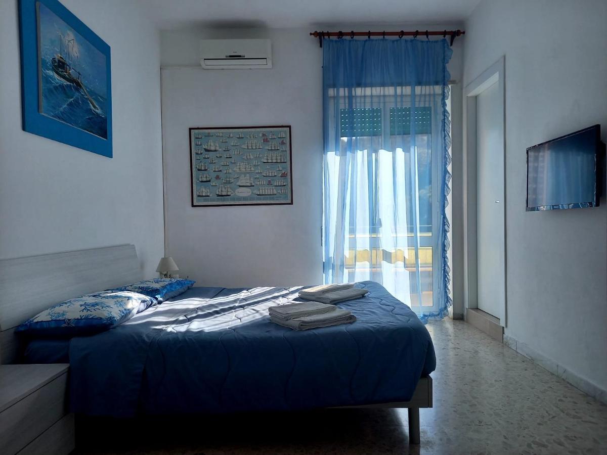 A Casa Di Lidia B&B กาเอตา ภายนอก รูปภาพ