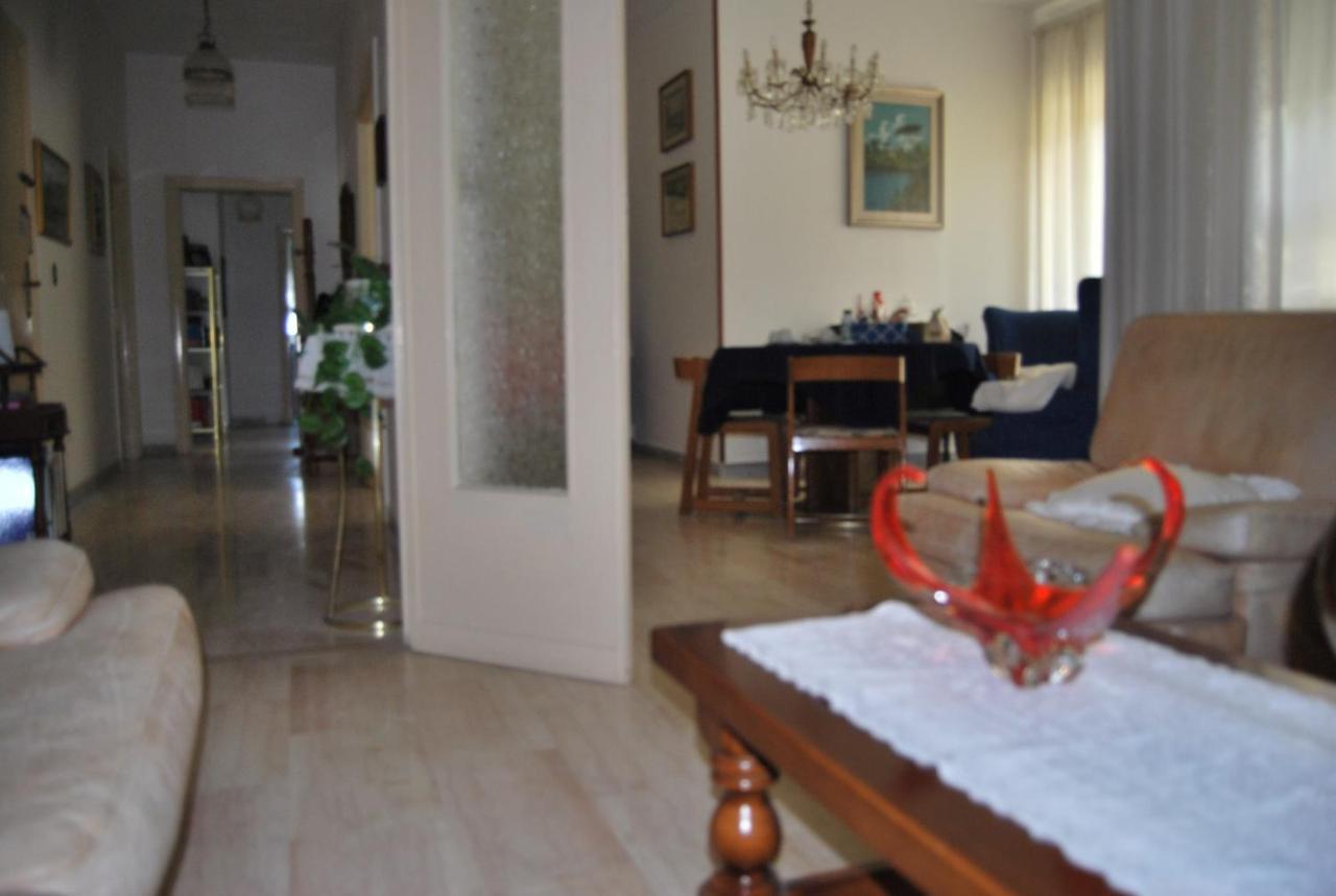 A Casa Di Lidia B&B กาเอตา ภายนอก รูปภาพ